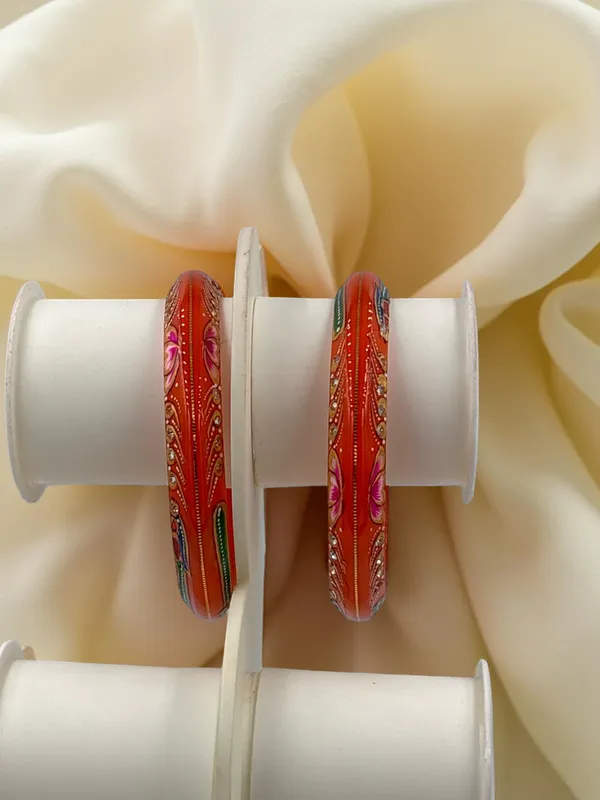 Red_Embellished_Traditional_Bangles_for_Women