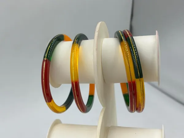 Multicolour_Glass_Bangle_Set_for_Women
