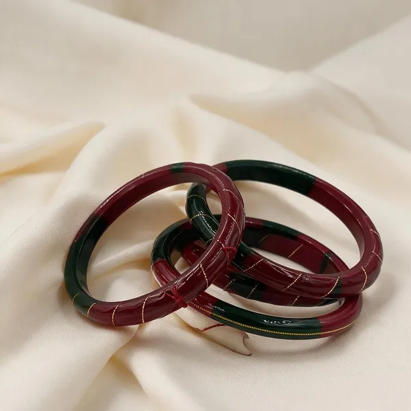 Red_&_Green_Gold-Tone_Plastic_Festive_Bangle_Set_For_Women_Pack_Of_6