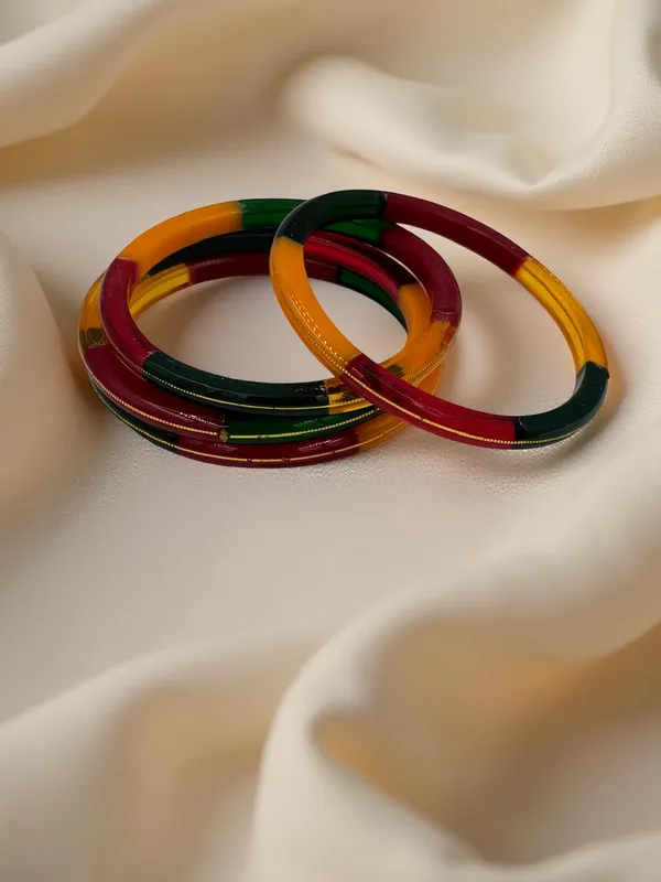 Multicolour_Glass_Bangle_Set_for_Women