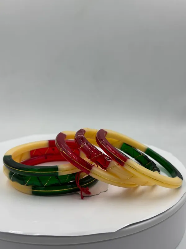 Multicolour_Traditional_Bangle_Set_for_Women
