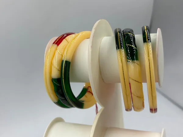 Multicolour_Traditional_Bangle_Set_for_Women