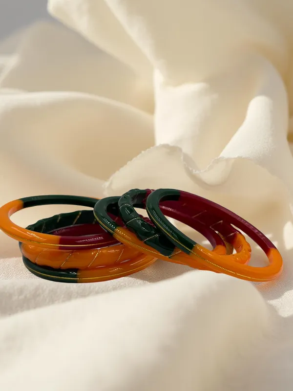 Multicolour_Glossy_Bangle_Set_for_Women