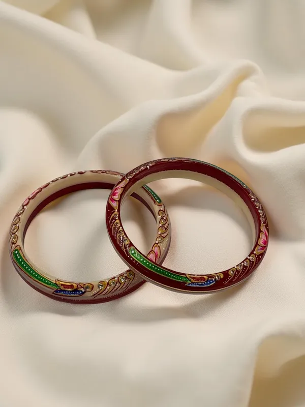 Shreenathji_Gold_Minimalist_Everyday_Traditional_Hand_Painted_22K_Gold_Bound_Red_Cream_Plastic_Base_Bangles_(Pack_Of_2)