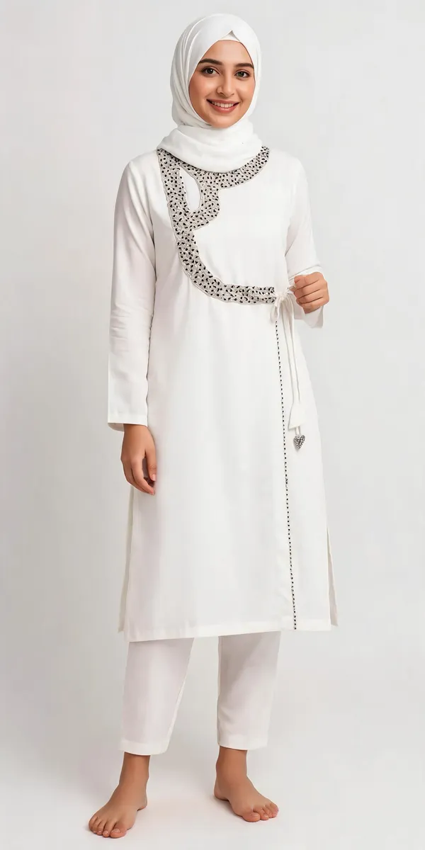 White_Gajji_Silk_Relaxed_Kurta_Set_For_Women