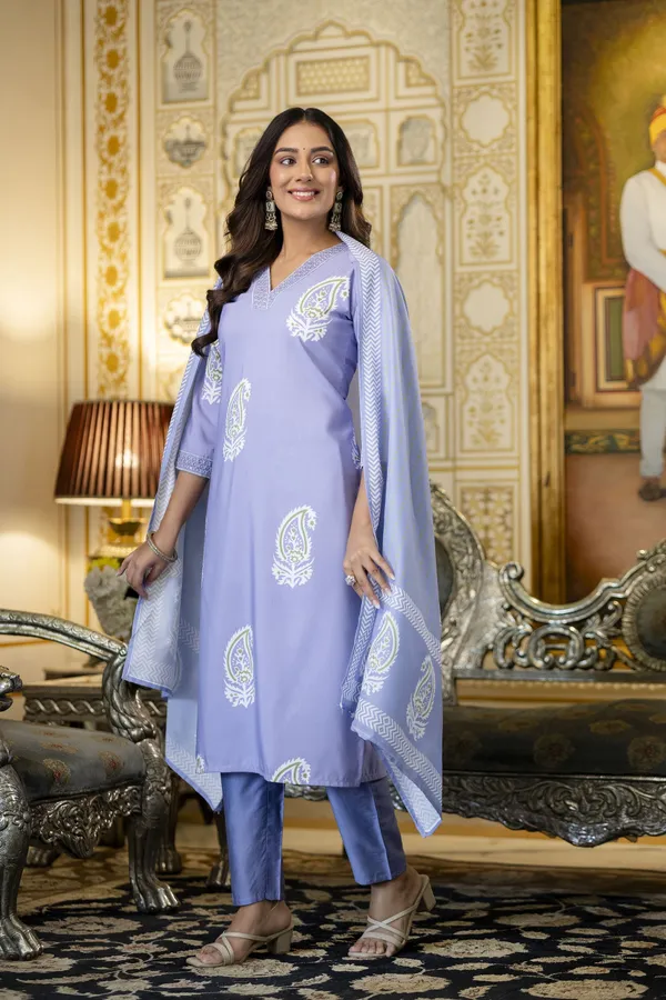 Lavender_Printed_Ethnic_Kurta_Set_For_Women