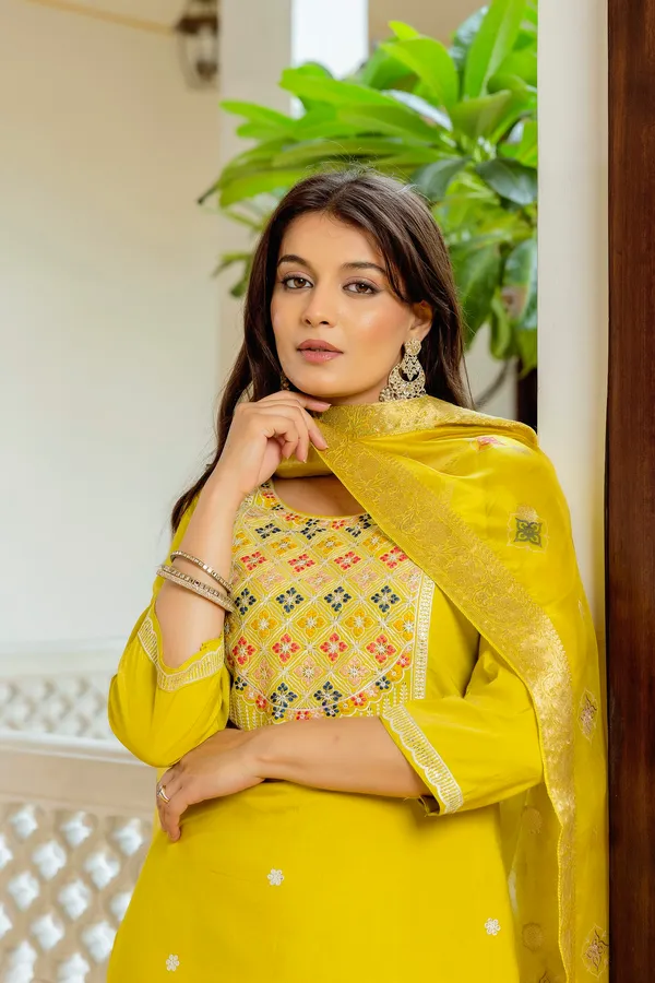 Yellow_Embroidered_Straight_Kurta_Set_With_Dupatta_For_Women