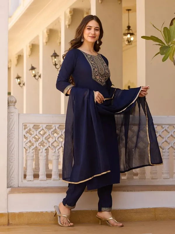 Navy_Blue_Embroidered_Straight_Kurta_Set_For_Women