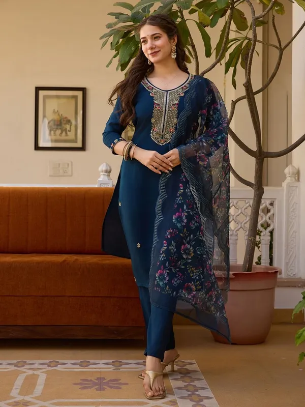 Navy_Blue_Printed_Kurta_Set_With_Dupatta_For_Women