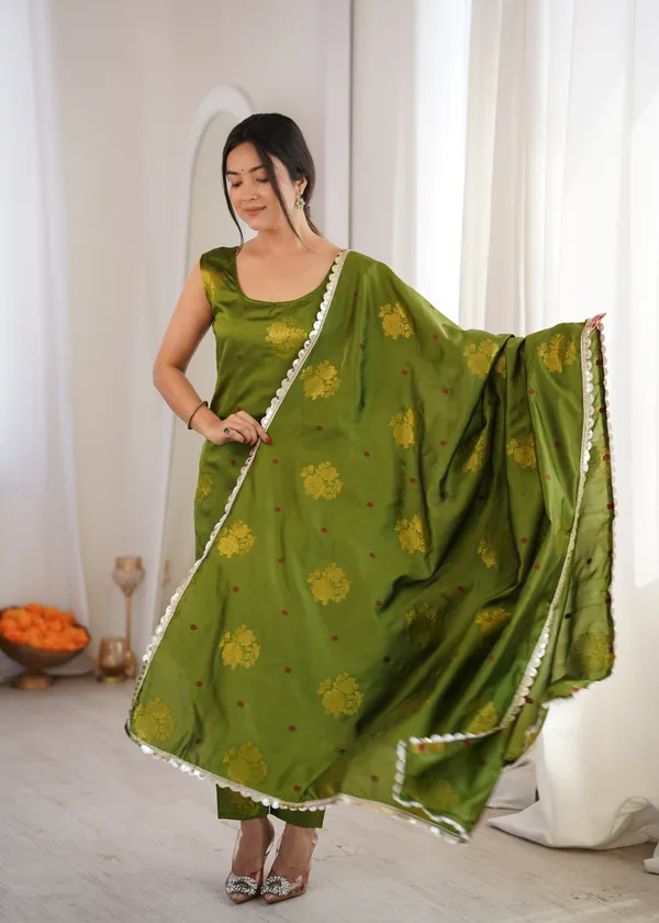 Green_Floral_Print_Kurta_Set_For_Women