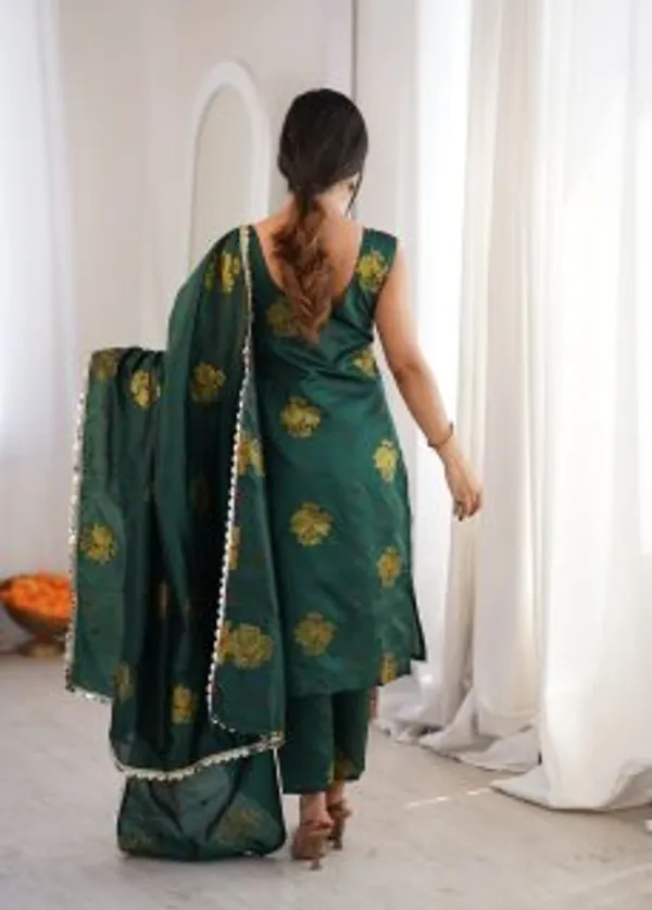 Green_Floral_Print_Ethnic_Suit_Set_For_Women