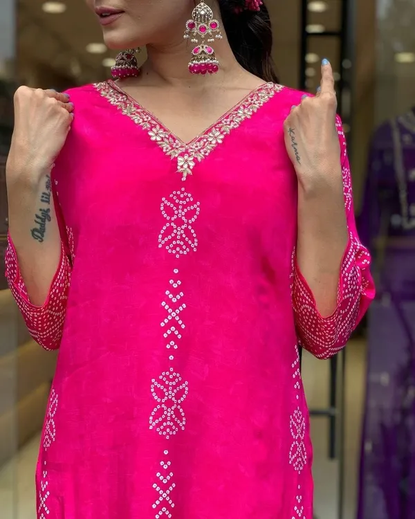Pink_Printed_Kurta_Set_With_Dupatta_For_Women