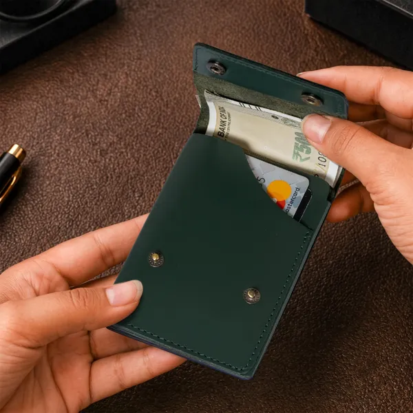 Green_Snap_Slim_Genuine_Leather_Wallet_For_Men