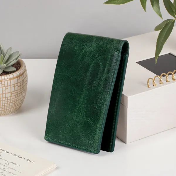 Green_Signature_Genuine_Leather_Bi_Fold_Wallet_For_Men