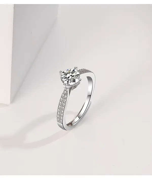Silver_Tone_Solitaire_Style_Ring_For_Women