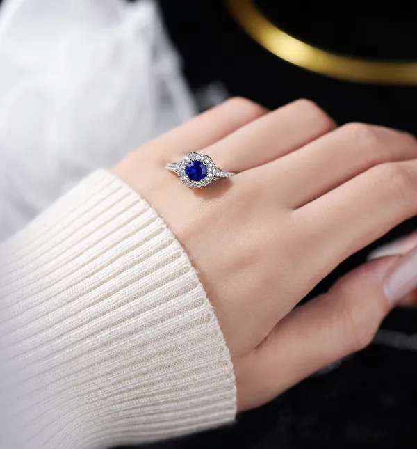 Silver_S925_Blue_Stone_Halo_Ring_For_Women