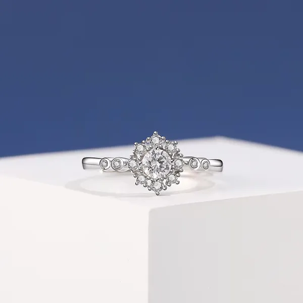Silver_Tone_Halo_Stone_Ring_For_Women