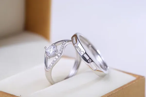 Silver_Tone_Solitaire_Couple_Ring_Set_For_Couples_Pack_Of_2
