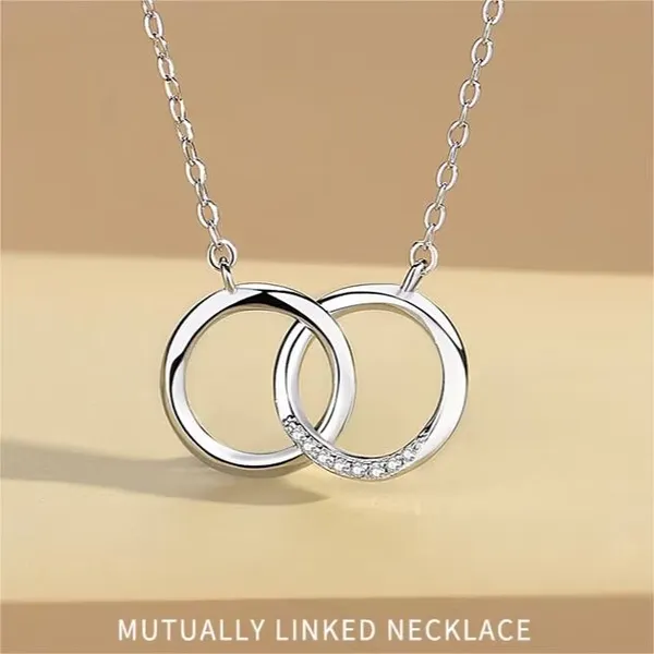 Silver_Tone_Interlocking_Ring_Pendant_Necklace_For_Women