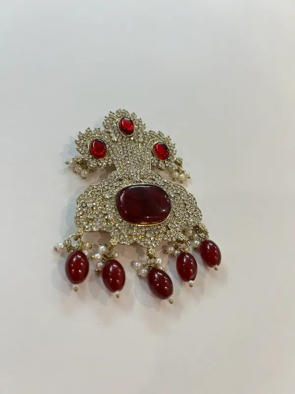 Silver_Tone_Crystal_Embellished_Bridal_Brooch_for_Women