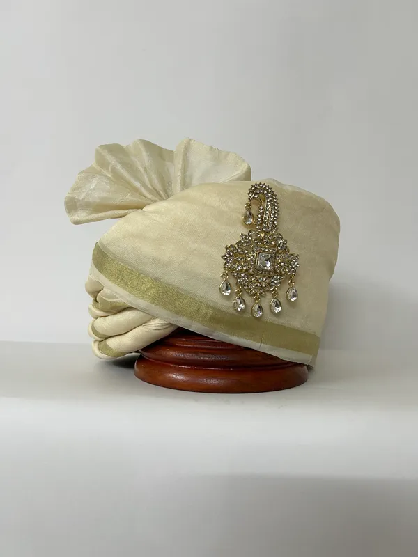 Cream_chanderi_silk_Ethnic_hand_tied_safa__for_Men_With_Kalagi