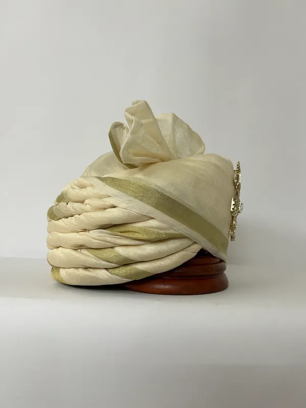 Cream_chanderi_silk_Ethnic_hand_tied_safa__for_Men_With_Kalagi