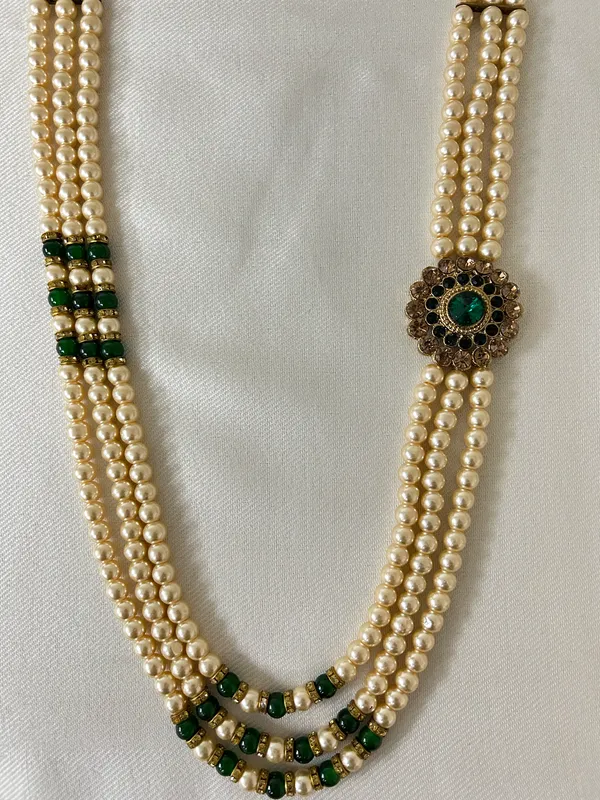Pearl_Green_Beaded_Layered_Necklace_for_Groom
