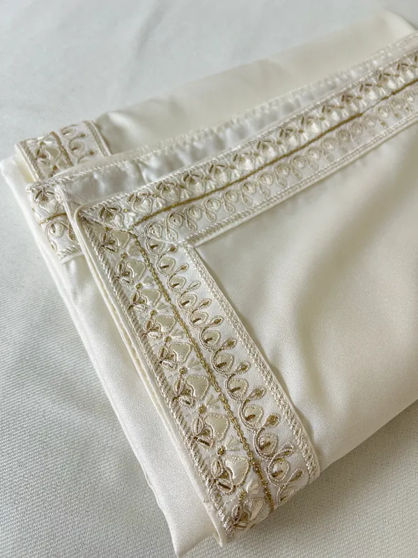 White_Embroidered_Dupatta_for_MEN