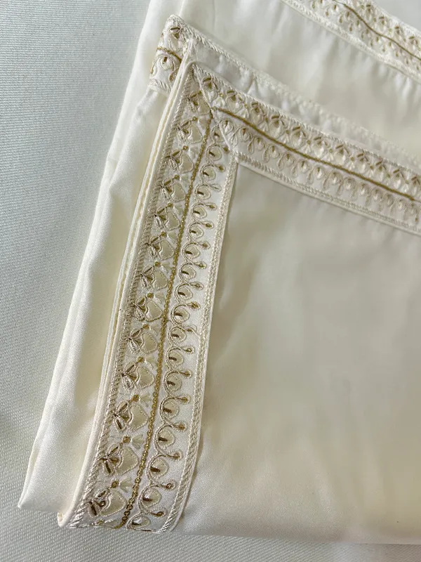 White_Embroidered_Dupatta_for_MEN