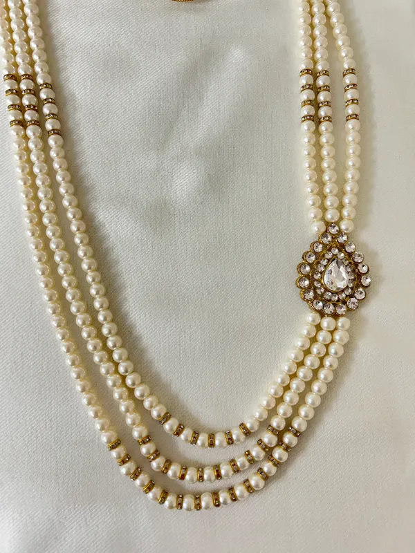 White_Pearl_3_Layered_Necklace_for_groom