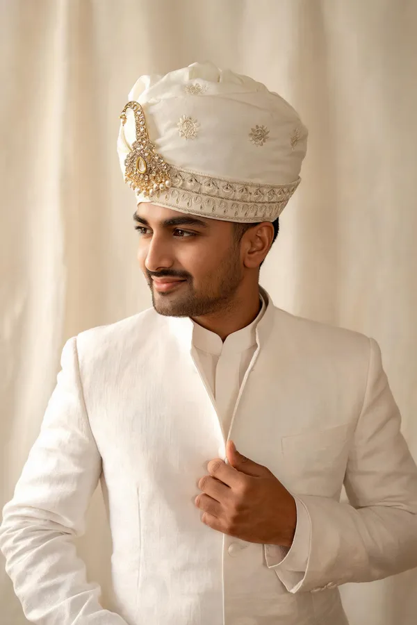 Ivory_Embroidered_Wedding_Safa_For_Men