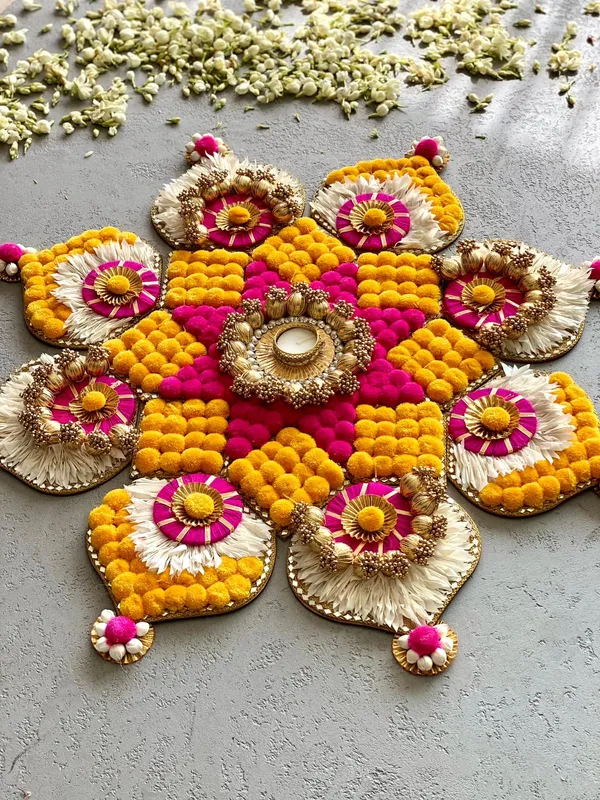 Artificial_Floral_Traditional_Rangoli_Decor