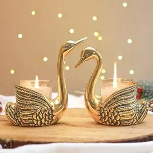Decorative_Swan_Design_Pair_Candle_Holders_Gold