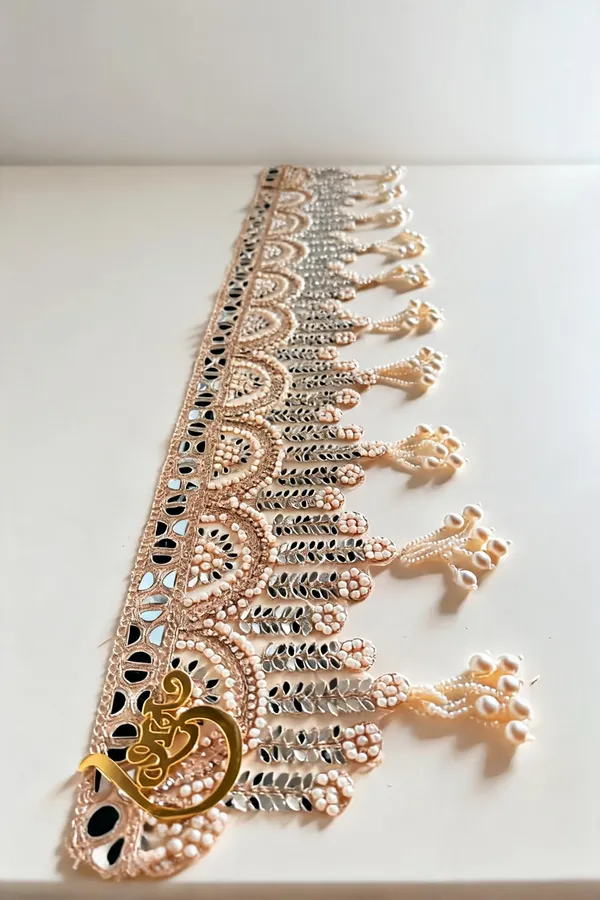 Gold_Tone_Embellished_Pearl_Wall_Hanging_Decor