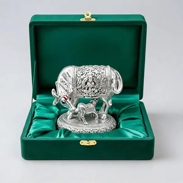 Pure_Silver_Plated_Kamdhenu_Cow_Idol_|_2.5_Inch_Vastu_Home_Decor_For_Pooja_Room_&_Mandir_|_Symbol_Of_Prosperity_&_Abundance_|_Ideal_Religious_&_Spiritual_Gift