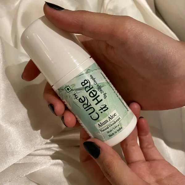 Cureitherb_Alum_Aloe_Vera_Antibacterial_Roll_On_Deo