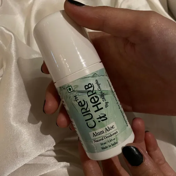 Cureitherb_Alum_Aloe_Vera_Antibacterial_Roll_On_Deo