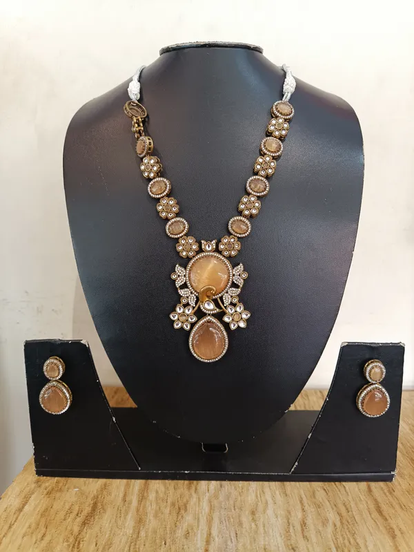 Gold_Plated_Brass_Stone_Necklace_Set_For_Women
