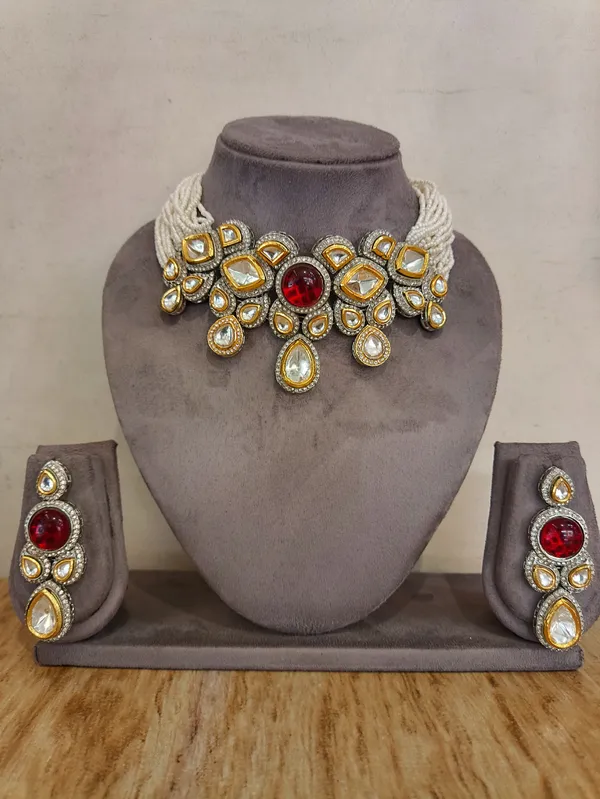 Gold_Brass_Kundan_Style_Necklace_Set_For_Women