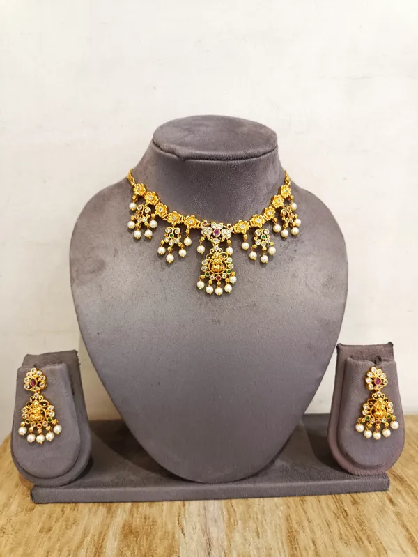 Gold_Brass_Pearl_Drop_Necklace_And_Earrings_Set_For_Women