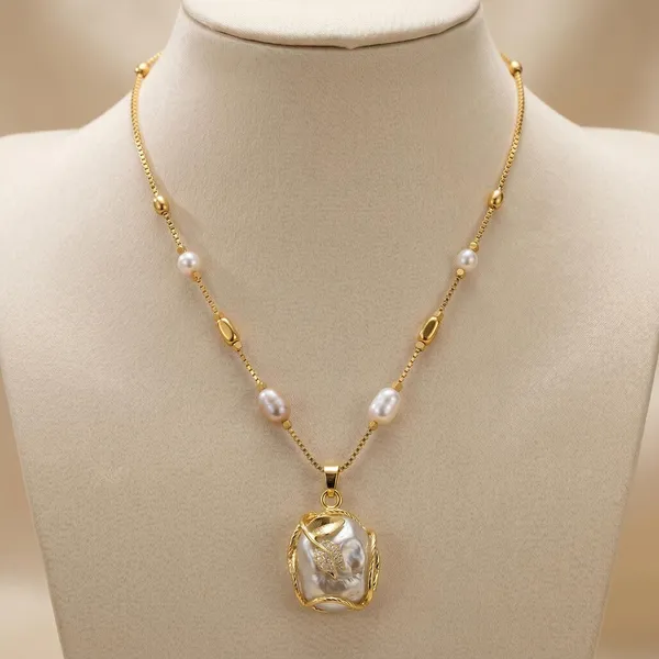 Gold_White_Gold_Plated_Brass_Pearl_Choker_Pendant_Necklace_For_Women