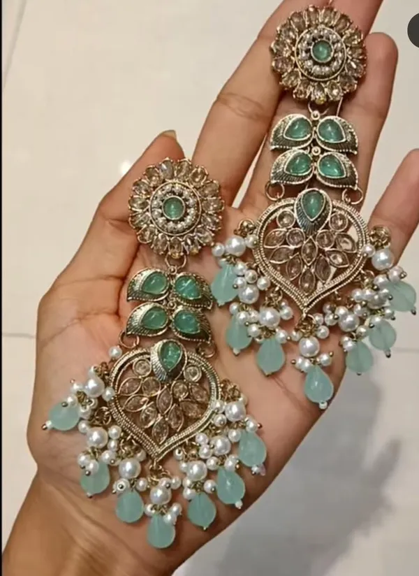 Gold_Brass_Green_Stone_Antique_Chandelier_Earrings_For_Women