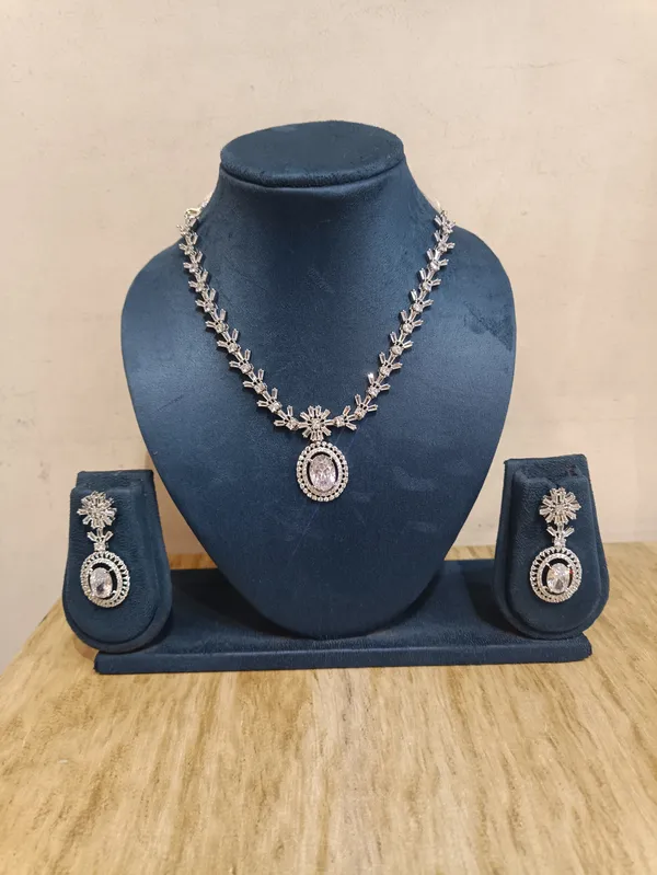 Silver_Tone_Floral_Gold_Brass_Necklace_And_Earrings_Set_For_Women