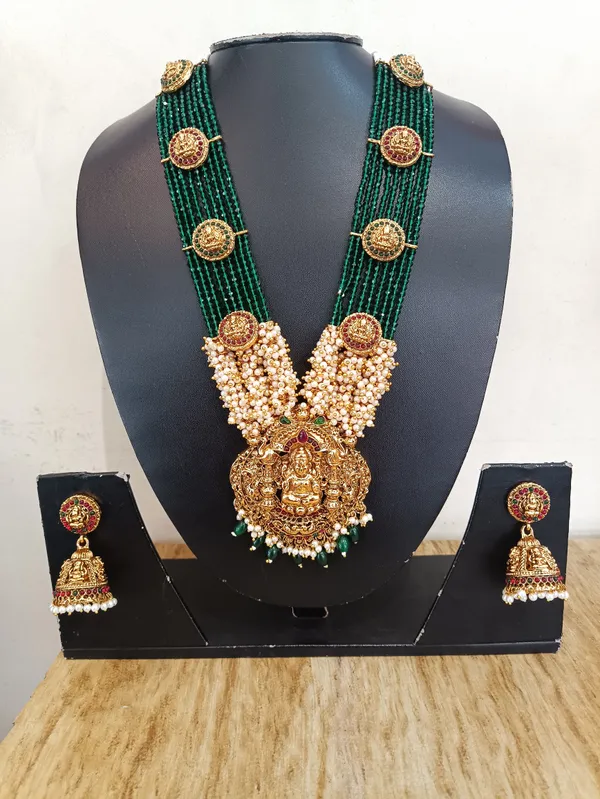 Gold_Brass_Green_Beaded_Temple_Jewellery_Necklace_Set_For_Women