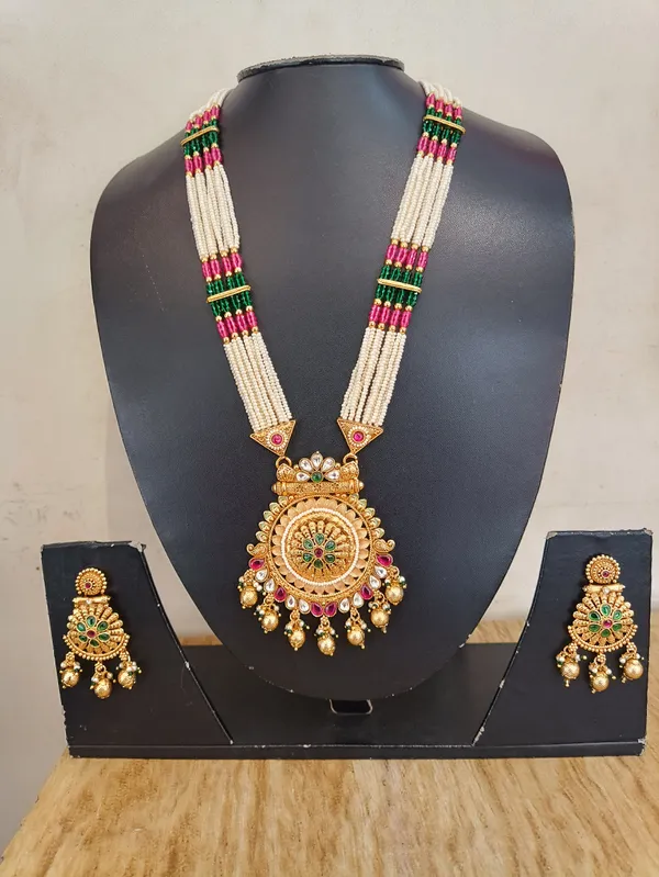 Gold_Brass_Multicolour_Beaded_Necklace_Set_For_Women