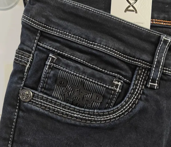 Urban_Ash_Grey_Black_Straight_Fit_Jeans