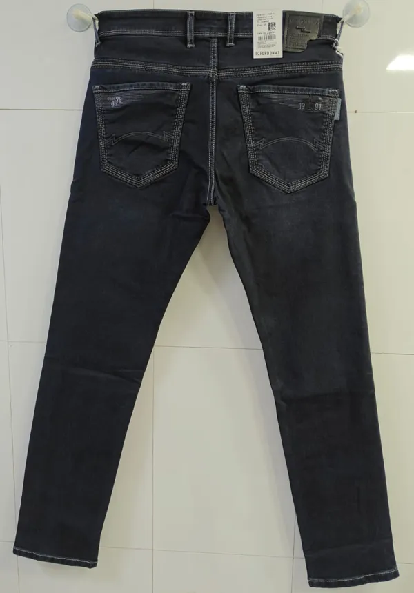 Urban_Ash_Grey_Black_Straight_Fit_Jeans
