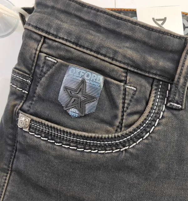 Heritage_Drift_Vintage_Slim_Fit_Jeans