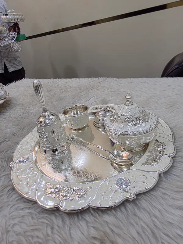 Metal_Traditional_Floral_Pooja_Thali_Set