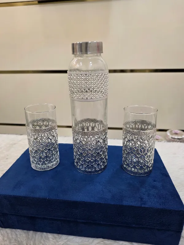 Glass_Decorative_Diamond_Pattern_Bottle_And_Glass_Set